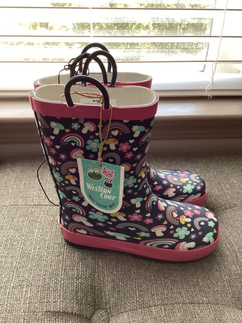 Western Chief Kids' Rainbow Dream Rain Boot, size 13